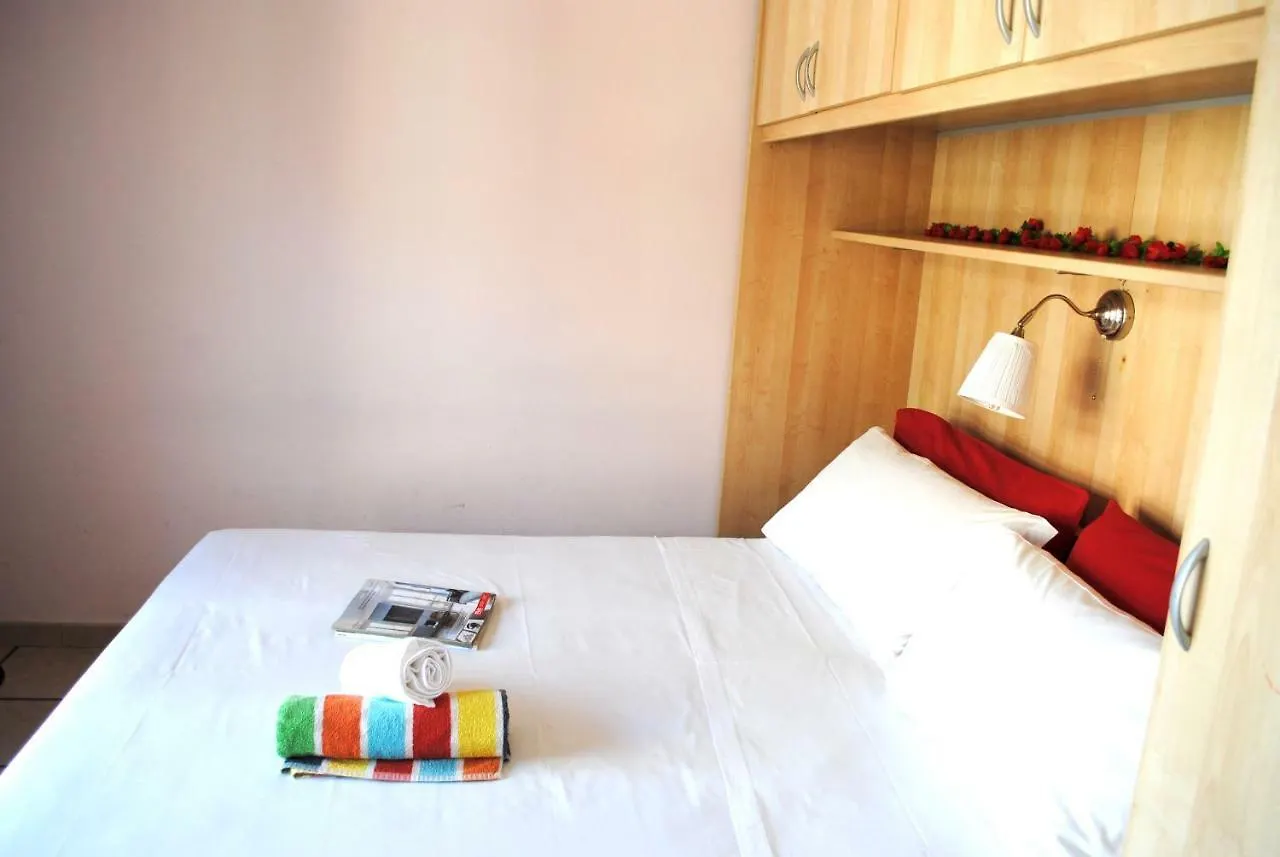 Bnbook - Ferrarin Apartment Sesto Calende